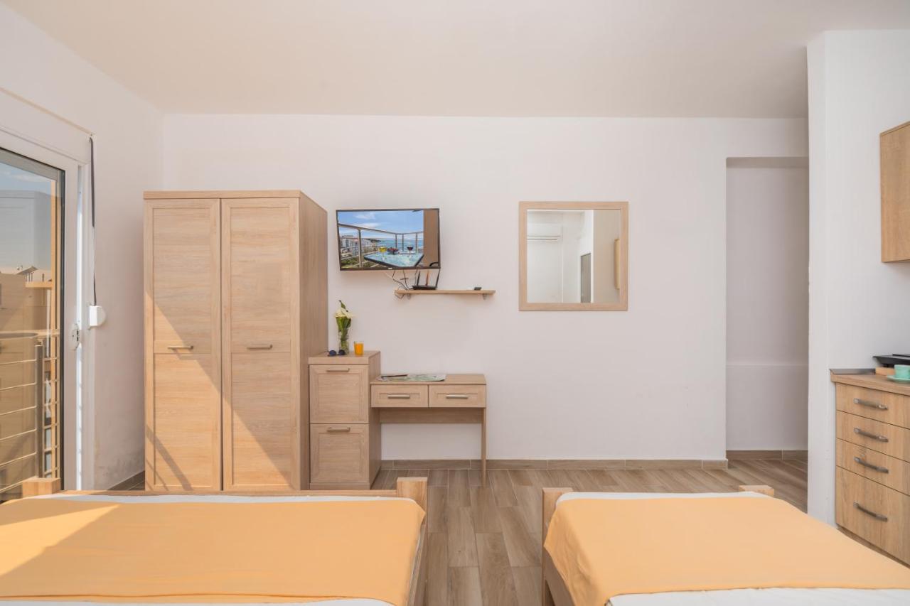 Apartments Dobra Voda Eksteriør bilde